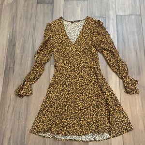 ZARA Flounce Sleeve Ditsy Floral Print‎ Dress Sz XS